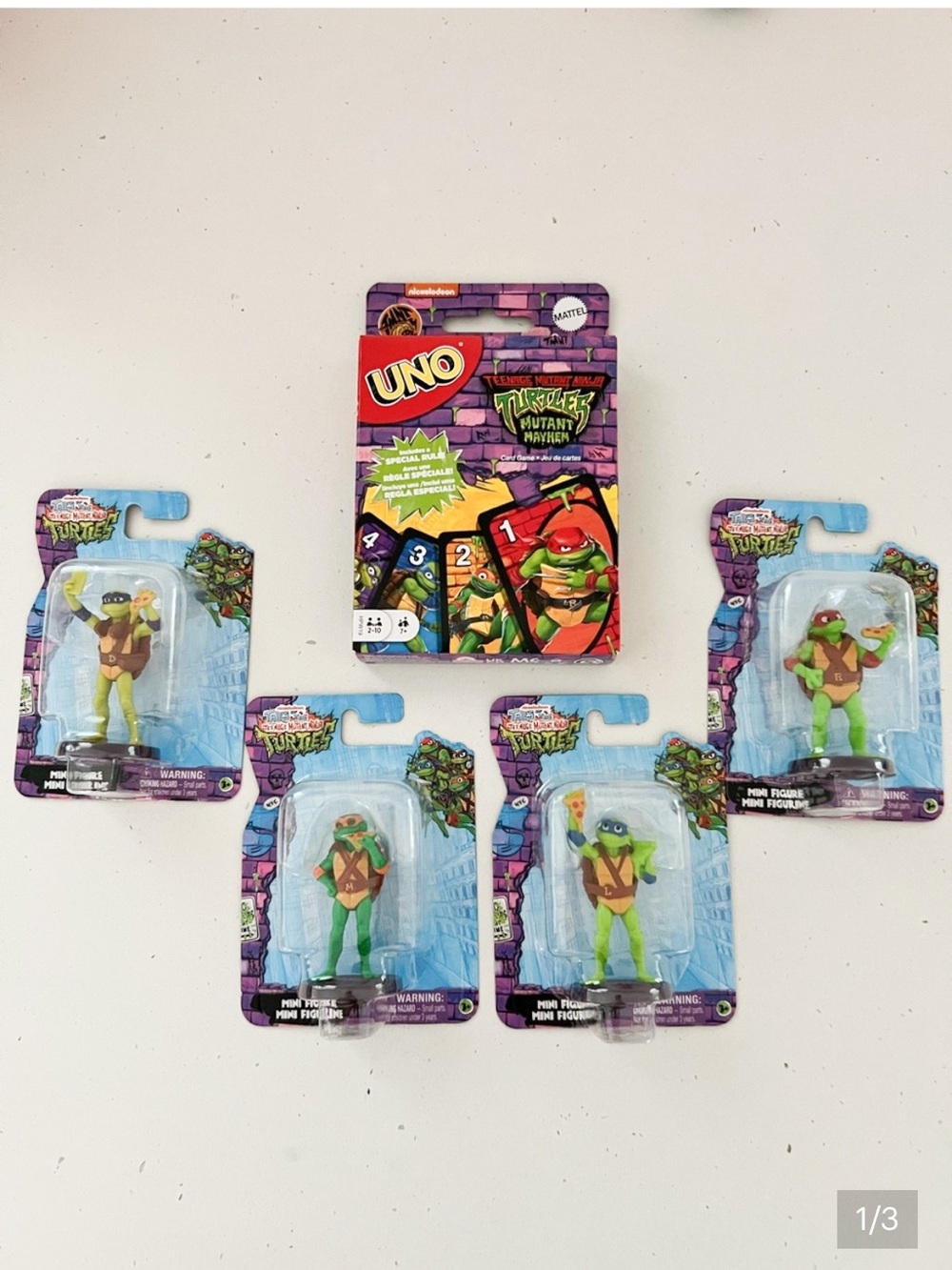 NEW TMNT UNO Card Game Bundle with 4 Teenage Mutant Ninja Turtles Mini Figures